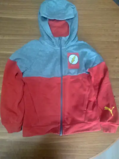 Polerón niño rojo con capucha - miniatura 1