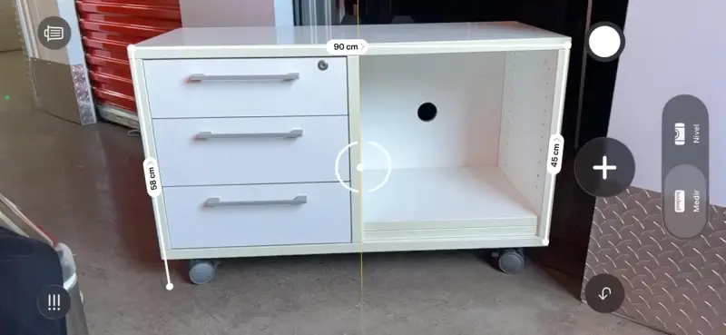 Mueble organizador blanco con ruedas