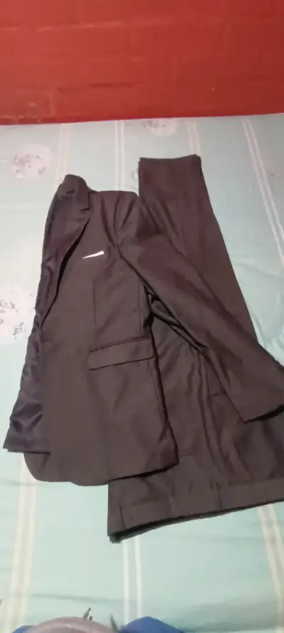 Traje formal negro - miniatura 1