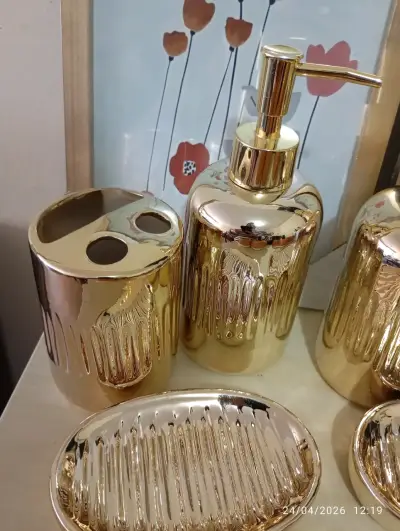 Set de baño dorado - miniatura 1