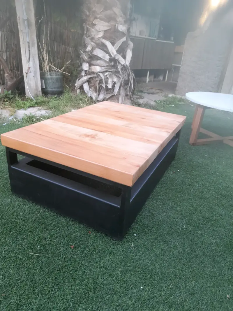 Mesa de centro de madera y metal - 3