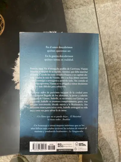 Libro El Ruiseñor de Kristin Hannah - miniatura 2