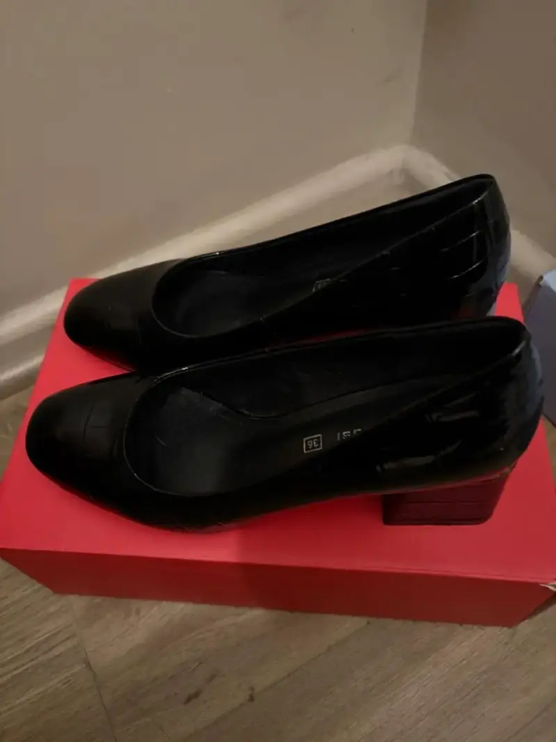 Zapatos negros - 2