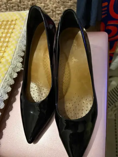 Zapatos negros - miniatura 1