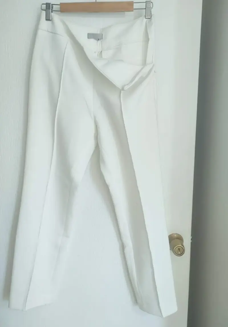 Pantalones blancos elegantes - 3