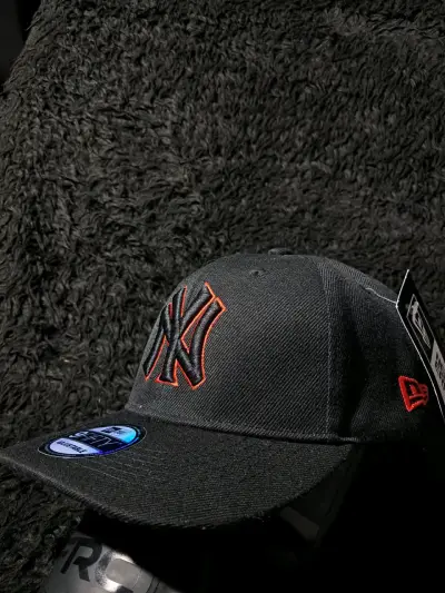 Gorra negra New Era 9FIFTY - miniatura 2