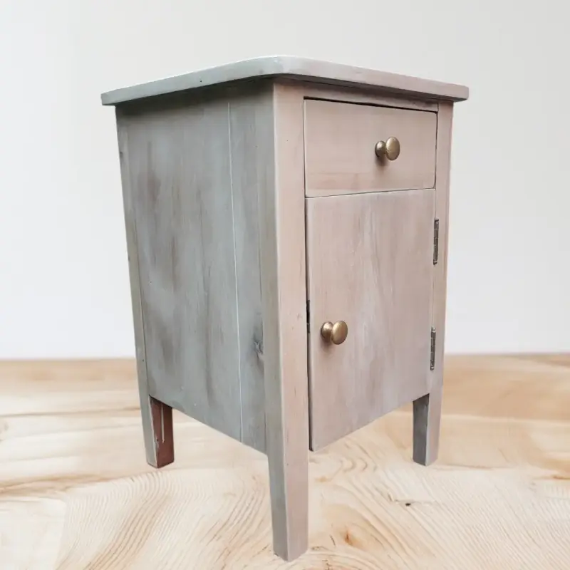 Velador de madera maciza con cajón y puerta - 5