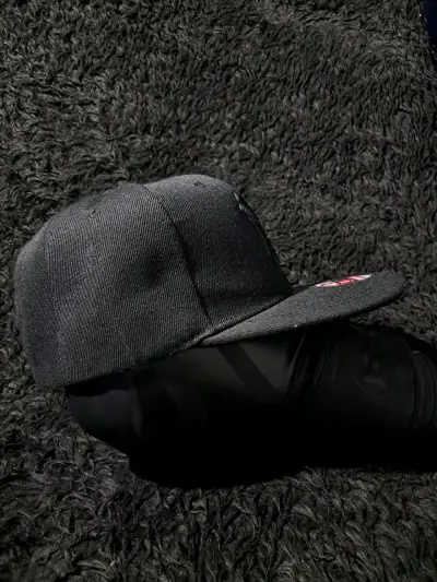 Gorra negra NY ajustable - miniatura 2