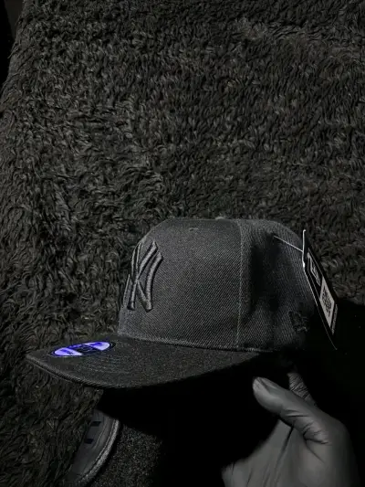 Gorra negra NY ajustable - miniatura 4