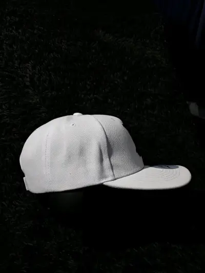 Gorra blanca Amiri con logo - miniatura 4