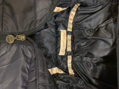 Parka azul acolchada con capucha - miniatura 2