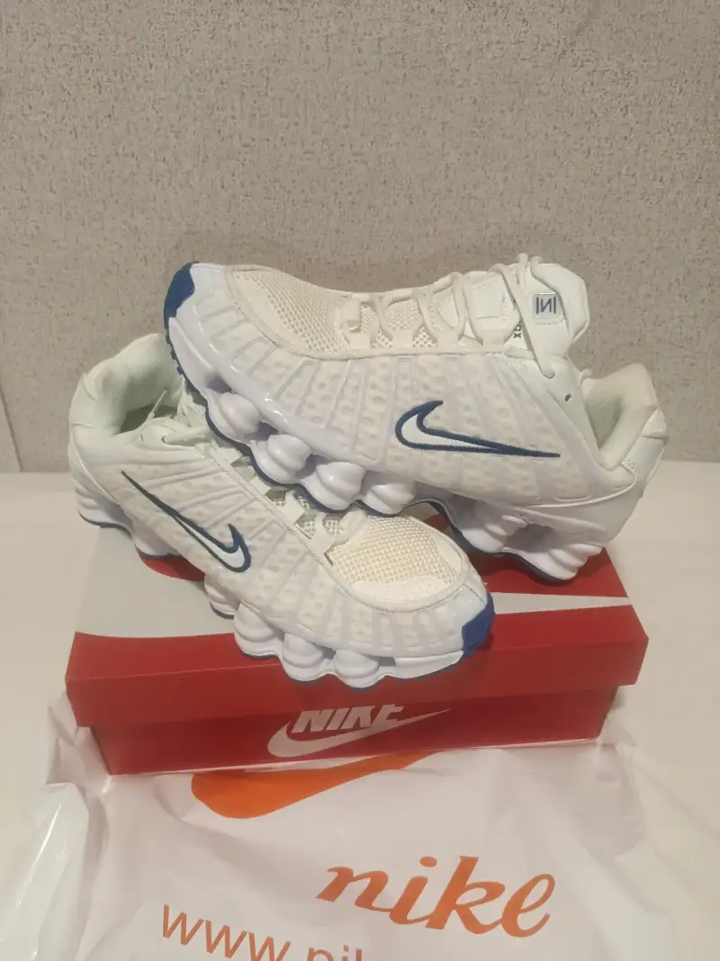 Zapatillas Nike Shox negras y azules - 3