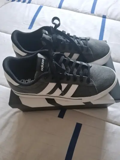 Zapatillas Adidas Daily 4.0 - miniatura 3