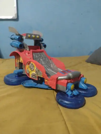 Auto de juguete spiderman - miniatura 1
