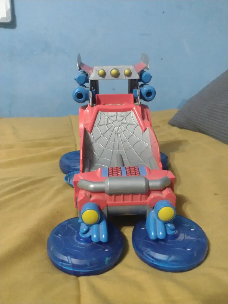 Auto de juguete spiderman - 2