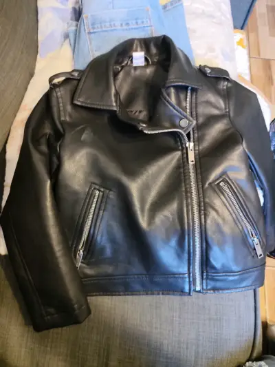Chaqueta de cuero negra - miniatura 1