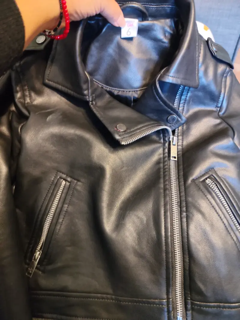 Chaqueta de cuero negra - 2