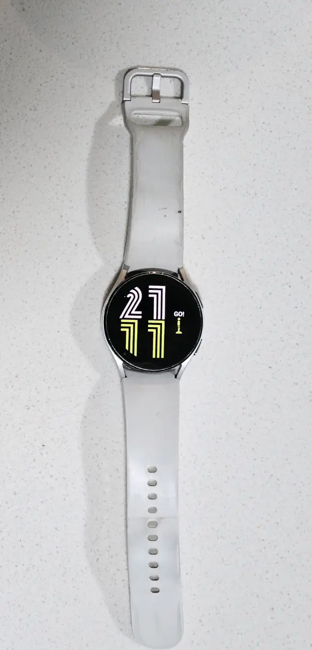 Galaxy watch 4 - 1