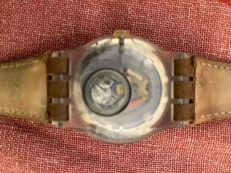 Reloj Swatch de pulsera clásico marrón - 3