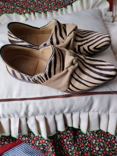 Zapatos planos estampado zebra - miniatura 5