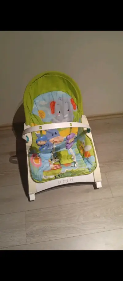 Silla mecedora infantil colorida - miniatura 2