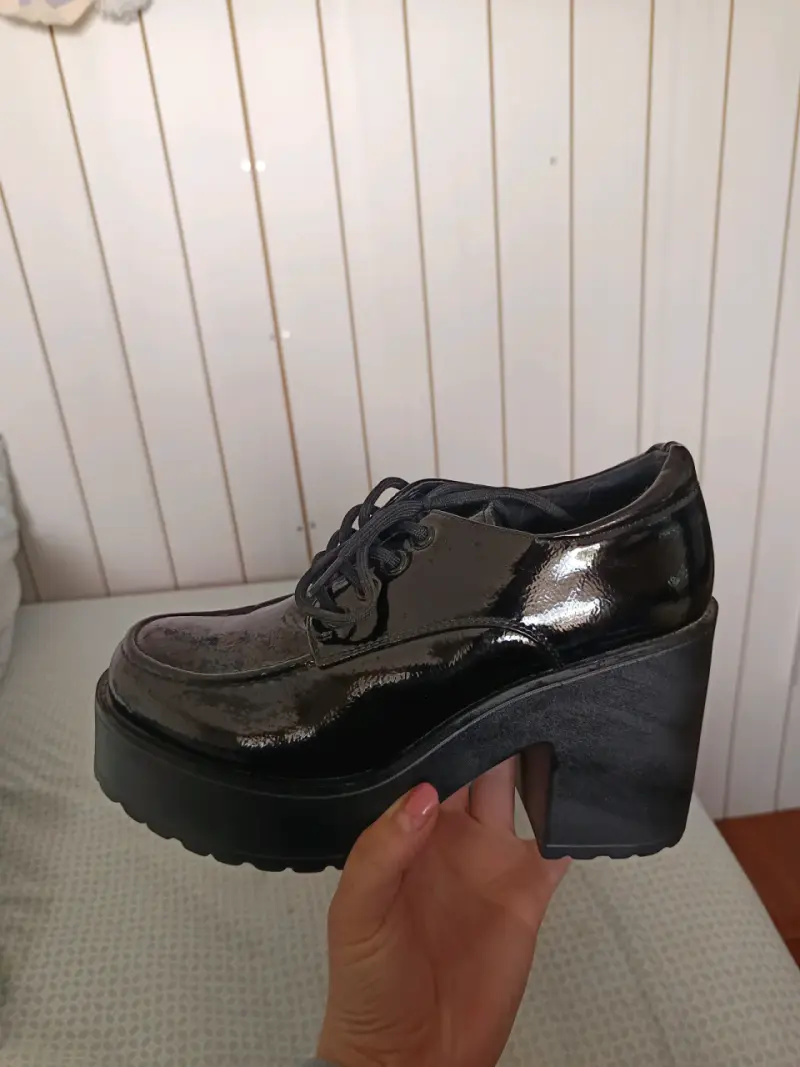 Zapatos negros de charol con plataforma - 4