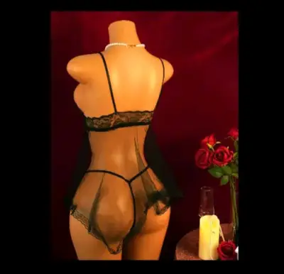Babydoll negro de encaje sexy - miniatura 2