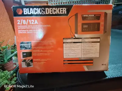 Cargador inteligente Black & Decker - miniatura 2