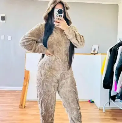 Pijama enterito peludo - miniatura 1