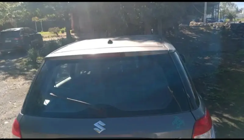 Auto Suzuki sx4 gris - 1