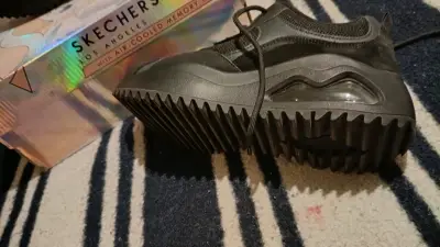Zapatillas negras Skechers - miniatura 3