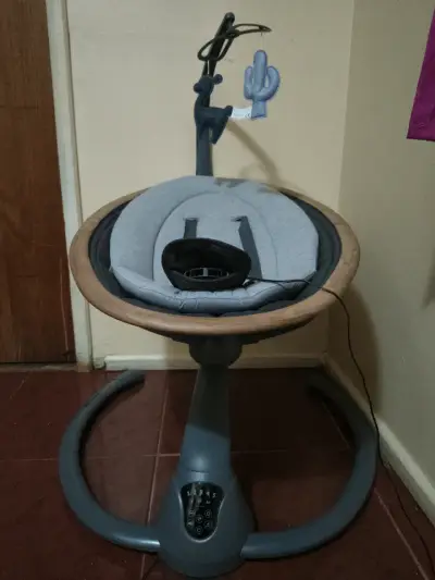 Silla mecedora para bebé gris - miniatura 2