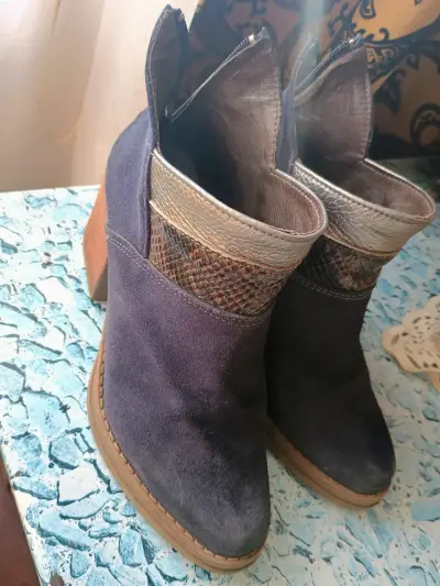 Botines de cuero y gamuza - miniatura 1