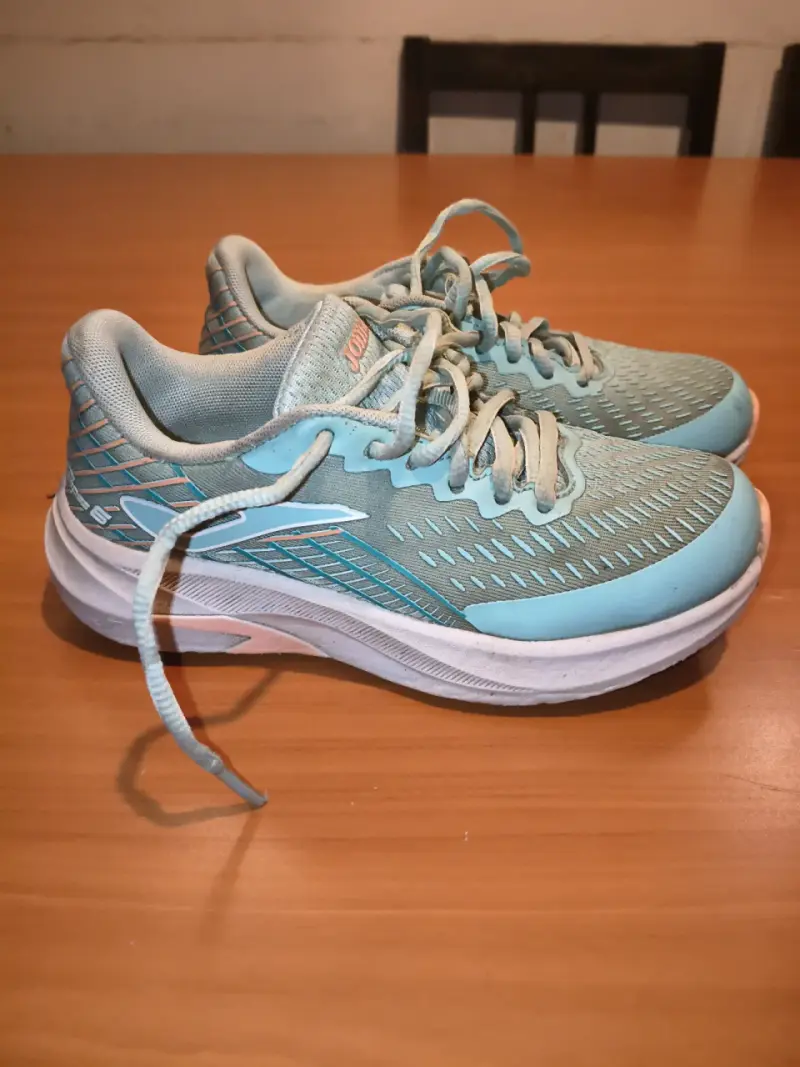 Zapatillas deportivas celestes Joma - 2