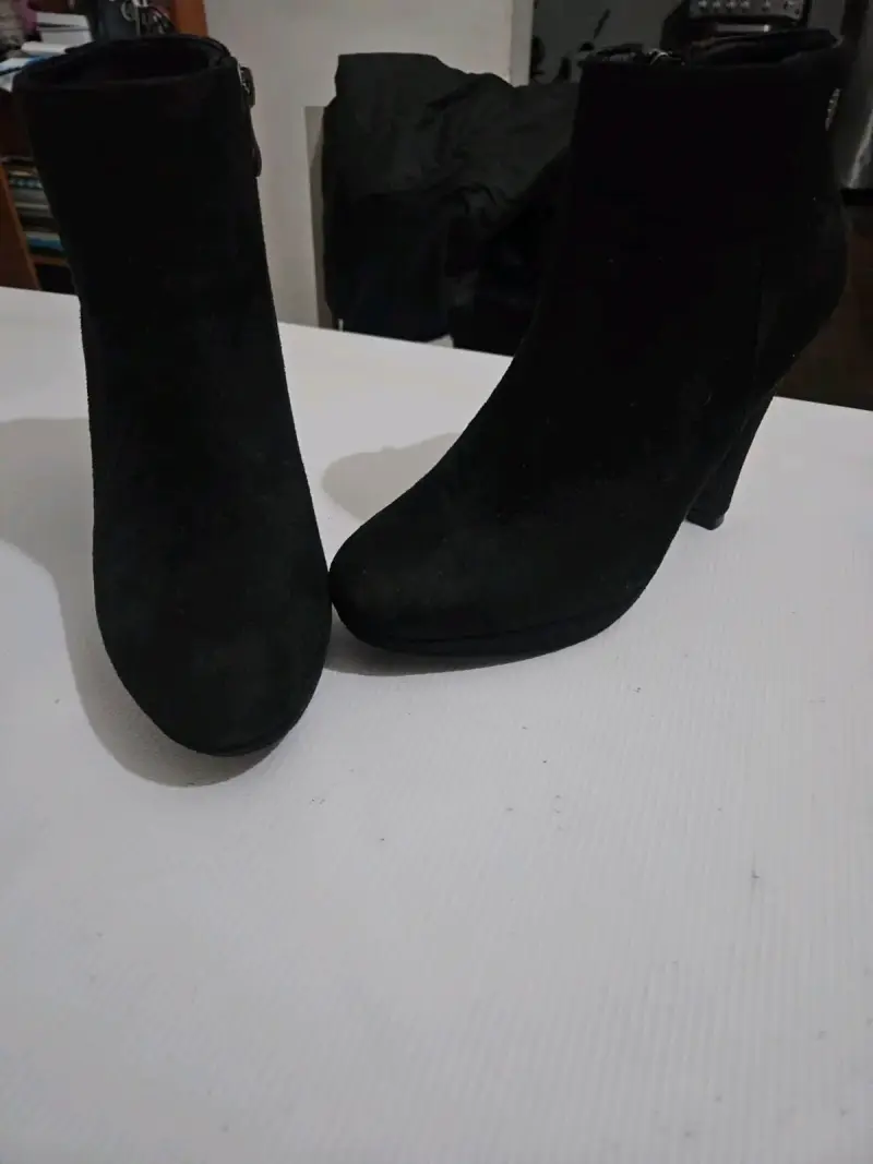 Botines negros de tacón alto - 4