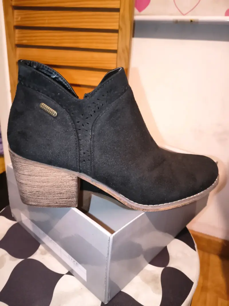 Botines negros de gamuza - 1