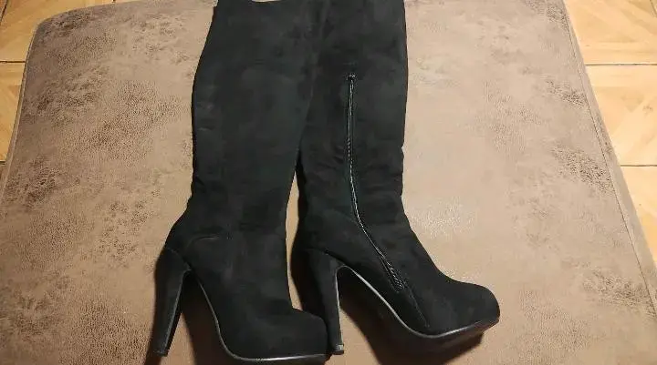 Botines negros de tacón alto - 4