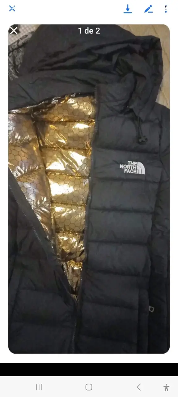 Parka  negra con capucha muy calentita - 2