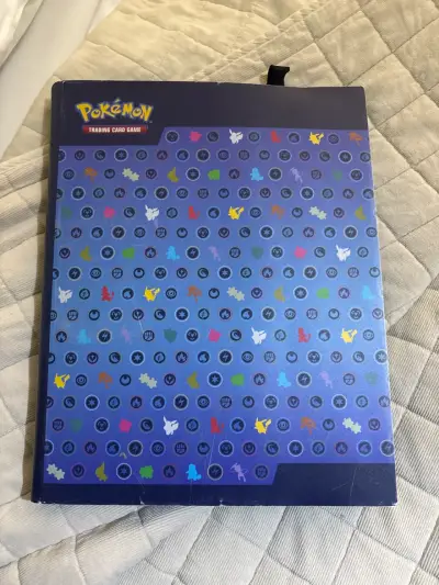 Álbum Pokémon TCG + Zacian V gigante - miniatura 1