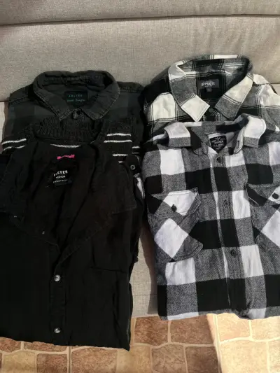 Lote de camisas y suéter negros - miniatura 2