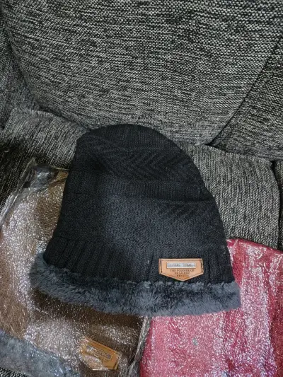 Gorros y cuellos - miniatura 2