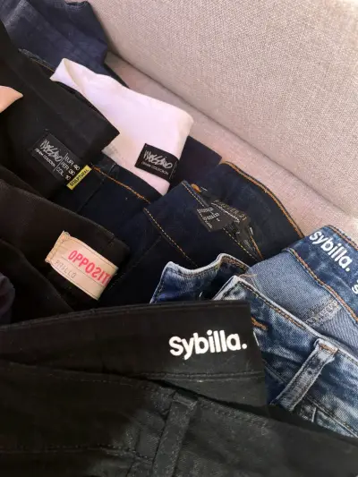 Lote de jeans variados de marca - miniatura 1