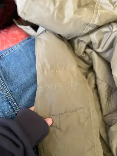 Parka verde con capucha - miniatura 6