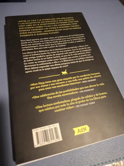 Libro 'La biblioteca de la medianoche' - miniatura 2