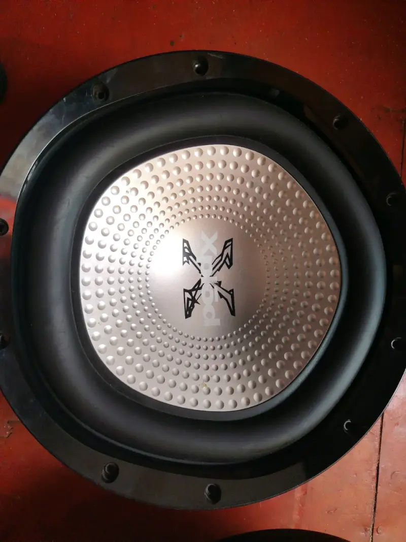 Parlantes subwoofer PIOX plateados - 3