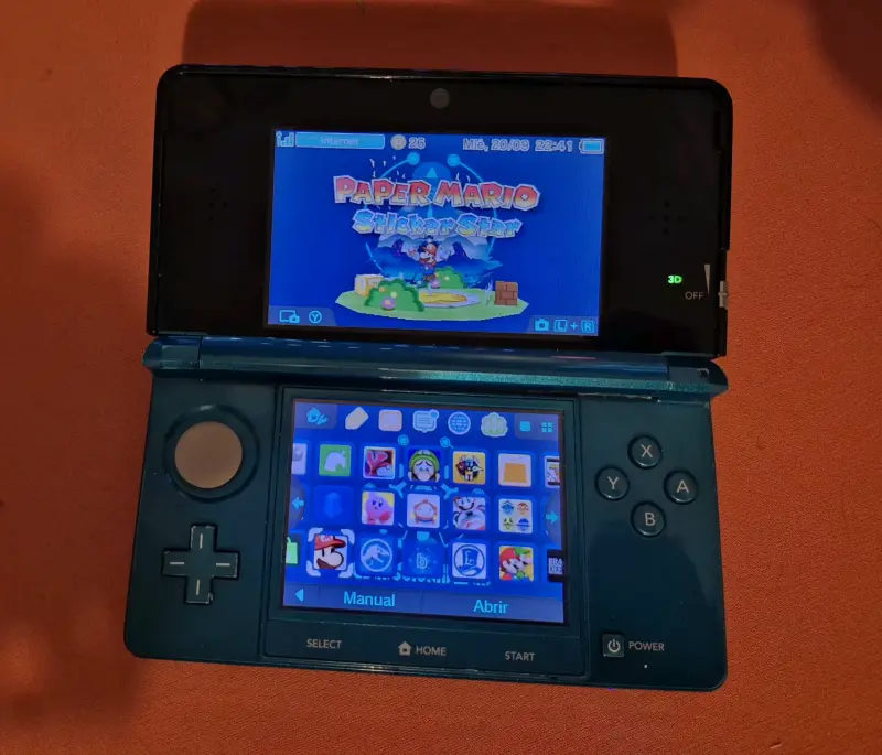 Nintendo 3DS + microSD 32 GB - 1