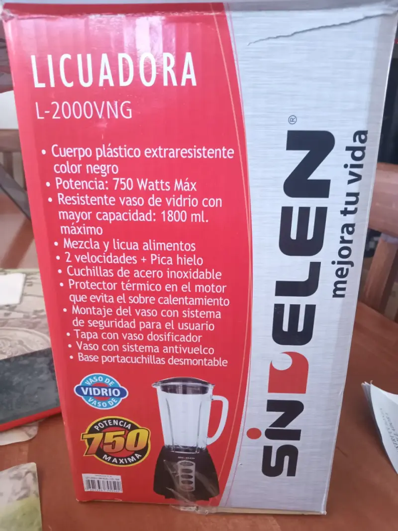 Licuadora de vaso negro 750W - 2