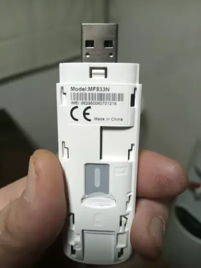 Stick USB modelo MF833N - miniatura 1