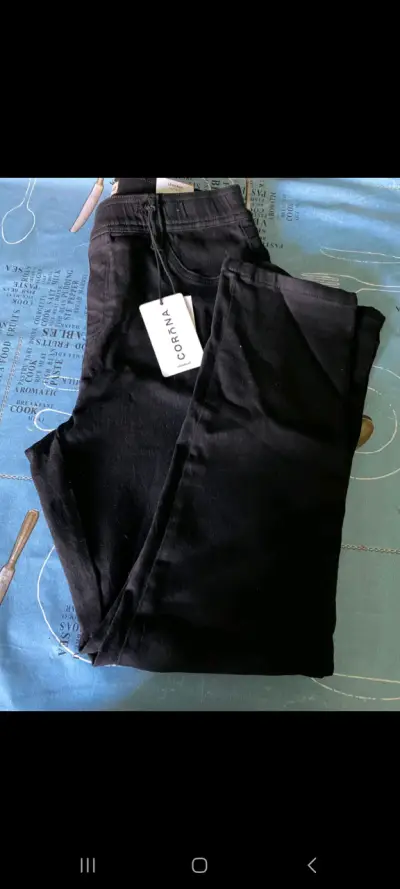 Leggings negros con etiqueta - miniatura 1