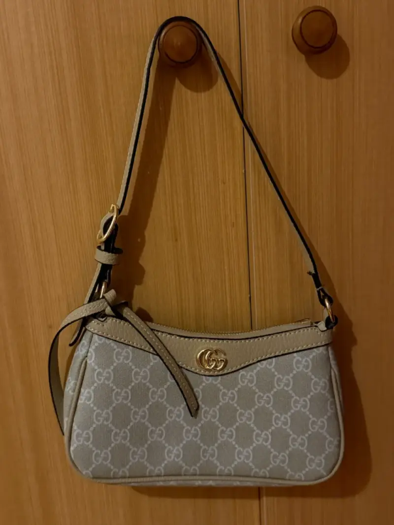 Cartera de hombro beige elegante estilo Gucci - 1